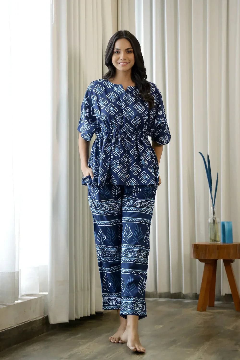 Mokogai Indigo Motif Kaftan Pair